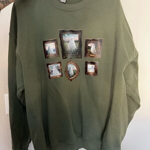 Gildan Unisex Olive Graphic Crewneck Sweater